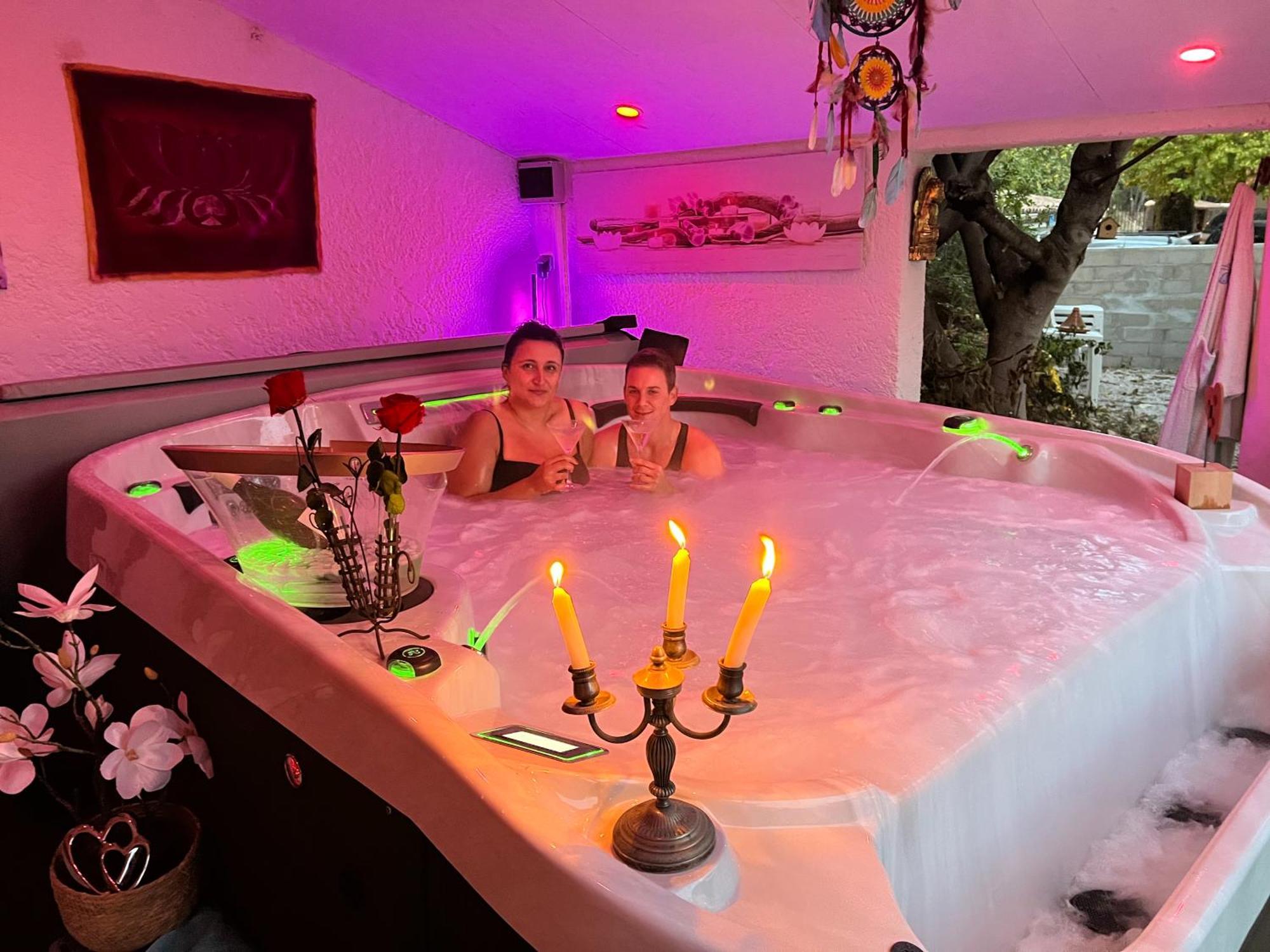 Bastide Du Bonheur Saint Donat Bed and Breakfast Gréoux-les-Bains Εξωτερικό φωτογραφία