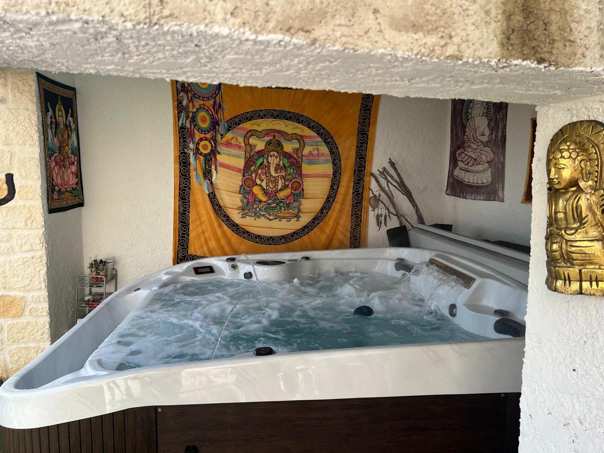 Bastide Du Bonheur Saint Donat Bed and Breakfast Gréoux-les-Bains Εξωτερικό φωτογραφία